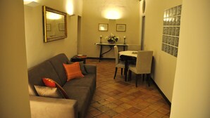 Appartement, 2 chambres, dans les dépendances (Via dei Leutari) | Coin séjour