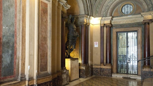 Hall