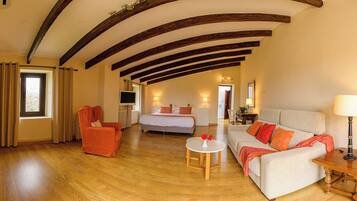 Egyptian cotton sheets, premium bedding, down duvets, minibar