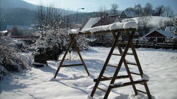 Children's play area - outdoor