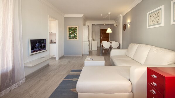 Superior Apartment, 2 Bedrooms | Living room - Apartamentos Alamos (Son Servera)