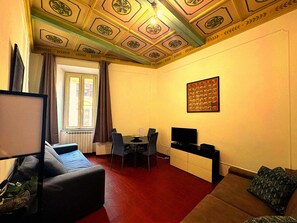 Apartment, Kitchen | Living area | 32-inch TV with digital channels - La Residenza dell'Angelo (Rome)