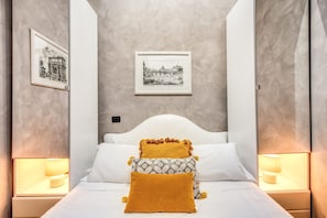Egyptian cotton sheets, premium bedding, down comforters, in-room safe