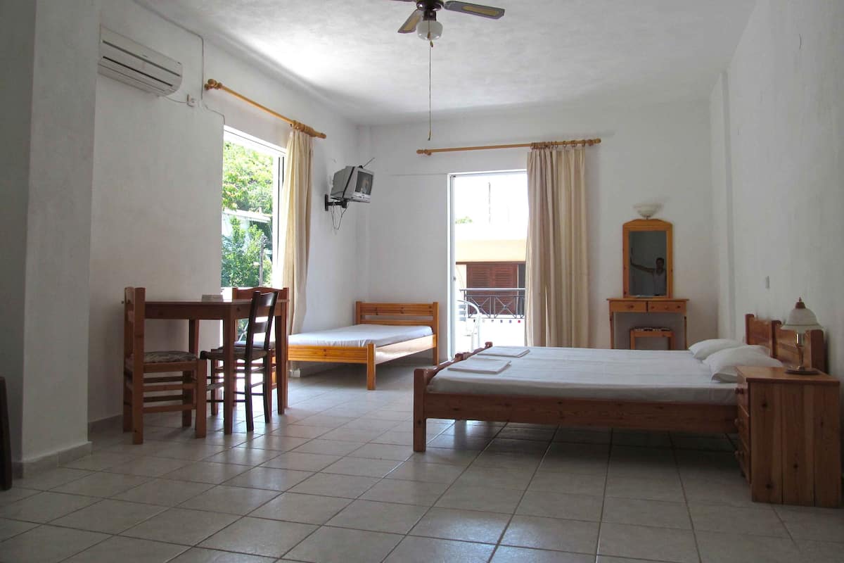 Desk, soundproofing, iron/ironing board, rollaway beds