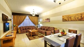 3 restaurants; breakfast, lunch and dinner served  - Al Hayat Hotel Suites (Sharjah)