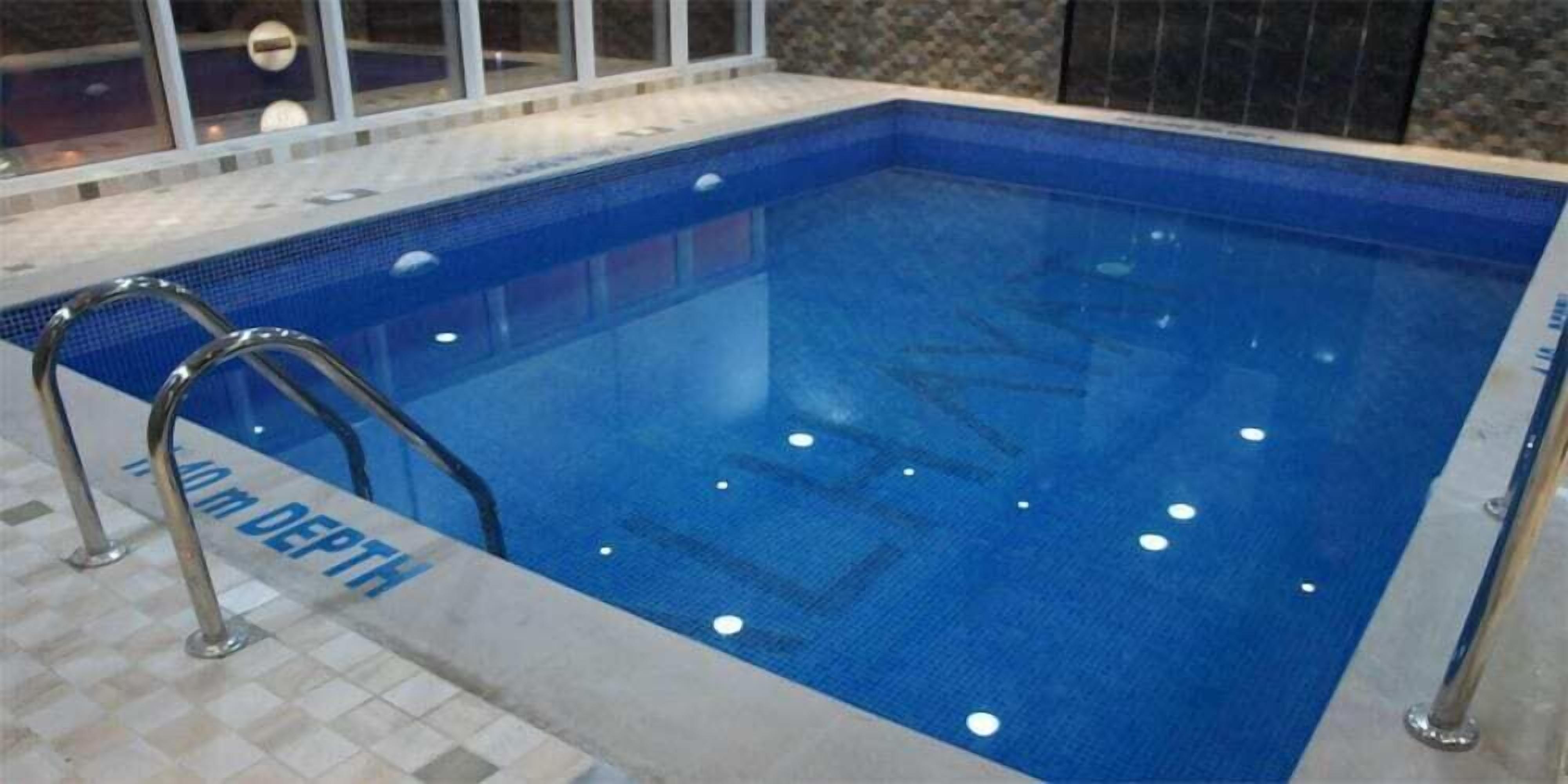 Una piscina techada