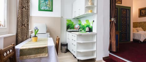 Suíte, cozinha americana | Cozinha privada | Chaleira elétrica