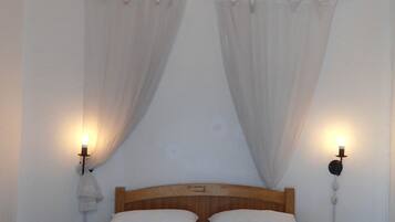 Double Room | Free WiFi