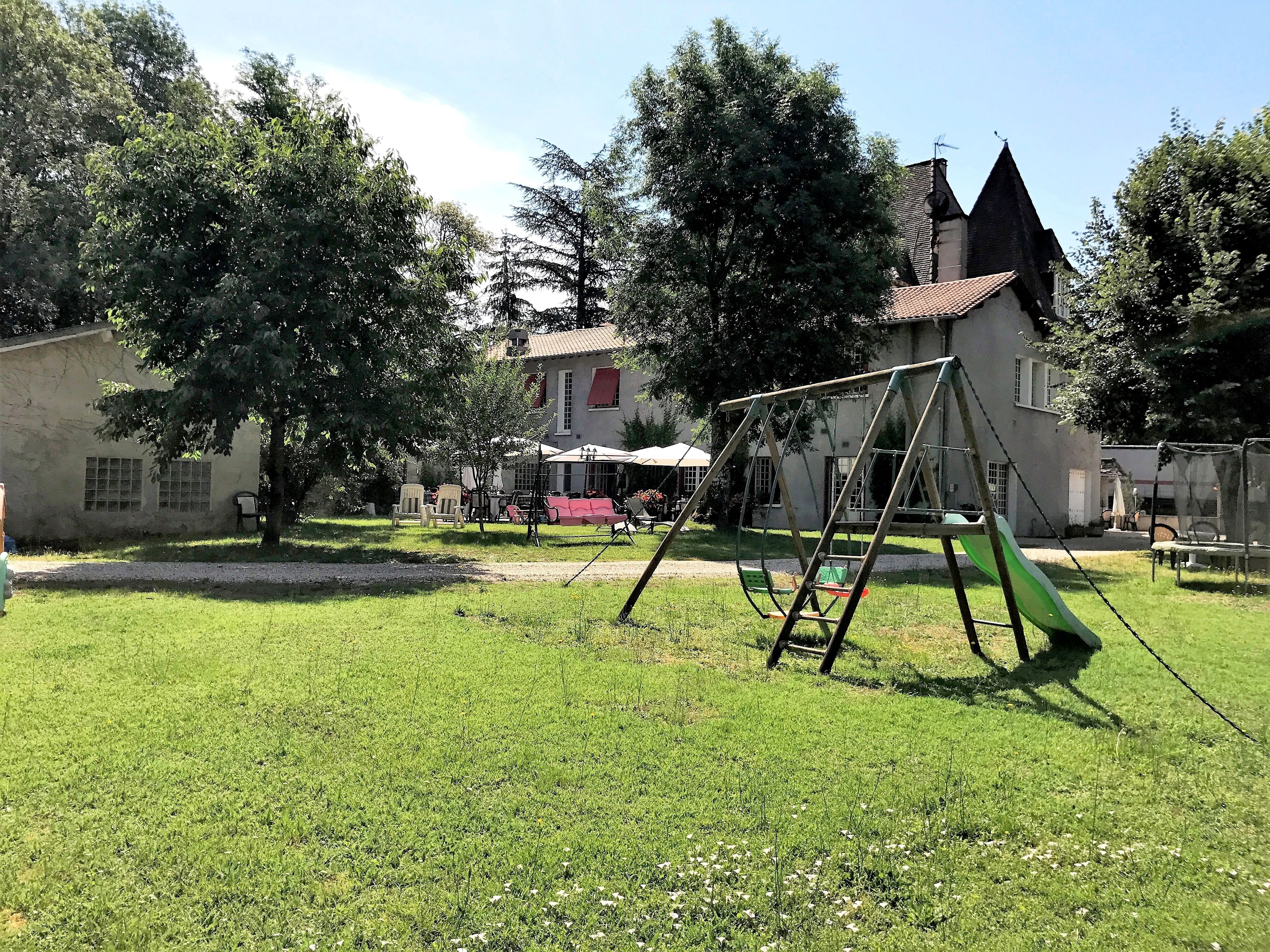 children’s play area – outdoor