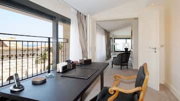 In-room business center