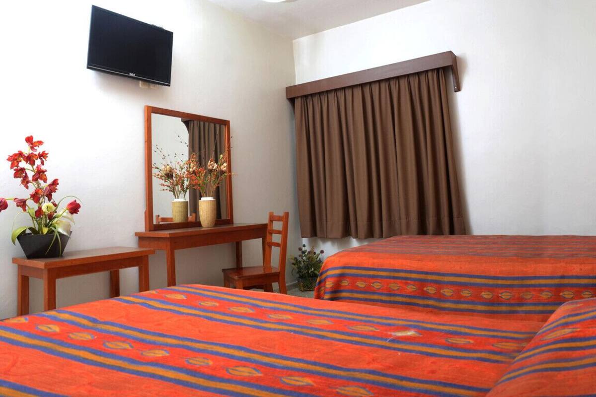 Desk, laptop workspace, WiFi (free), bed sheets