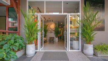 EntrĂ©e de lâhĂ©bergement