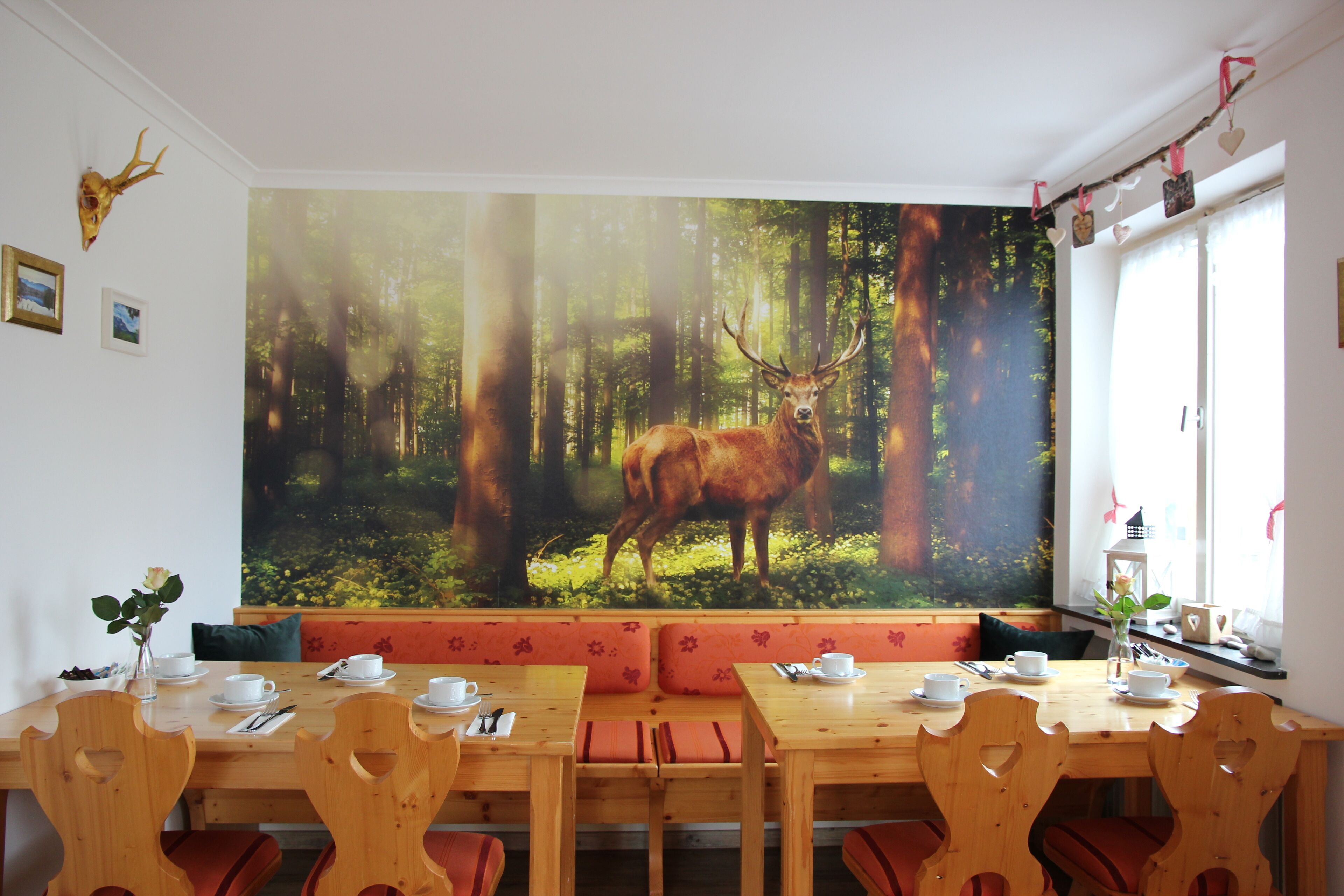 free buffet breakfast