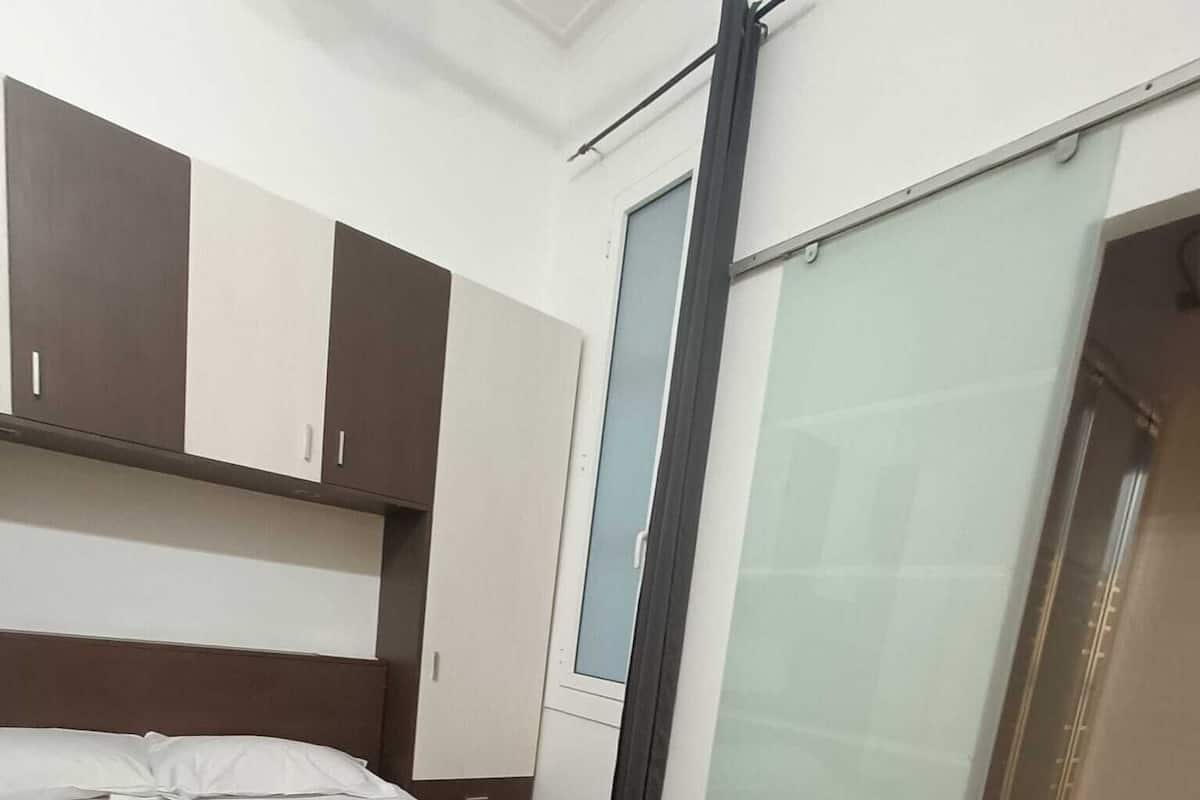 经济客房 | 特色装修、遮光窗帘、熨斗/熨板、免费 WiFi