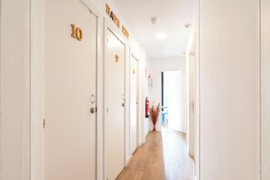 Double room with extra bed , external private bathroom. | 浴室 | 吹风机、毛巾、卫生纸