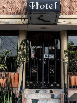 Entrada al alojamiento