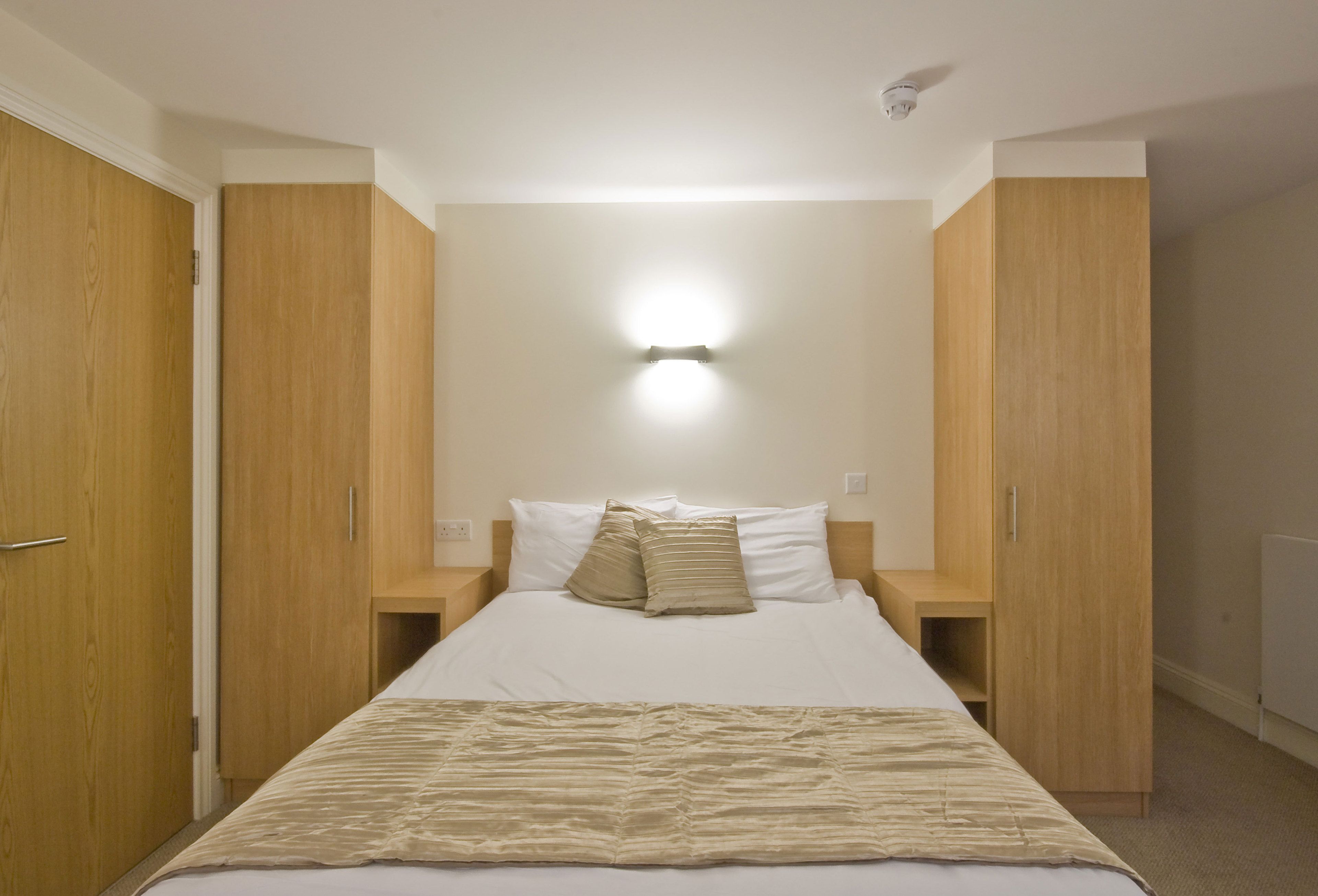 Photo - Queens Hotel