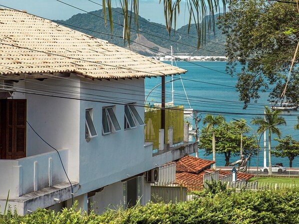 Land view from property - Pousada Recanto da Villa (Ilhabela)