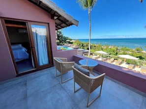 Deluxe Suite, Balcony, Ocean View | Langsir/tirai gelap terus, Wi-fi percuma, cadar katil 