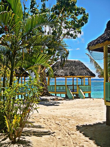Taufua Beach Fales