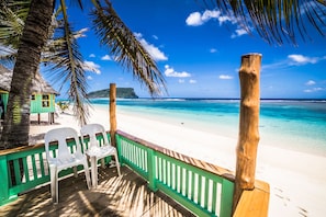 Individually decorated, individually furnished, bed sheets - Taufua Beach Fales (Lalomanu)
