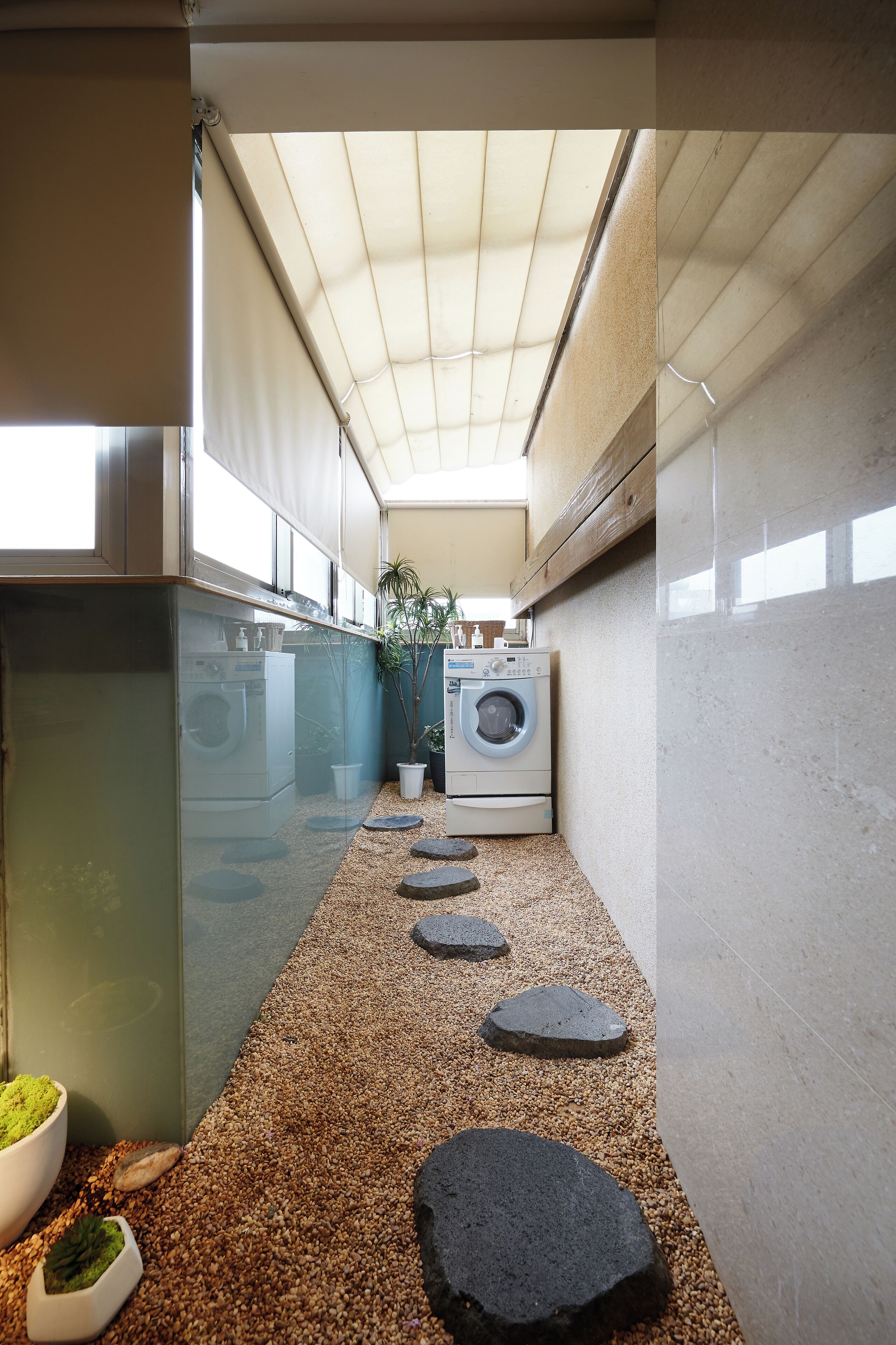 eagle suite | laundry