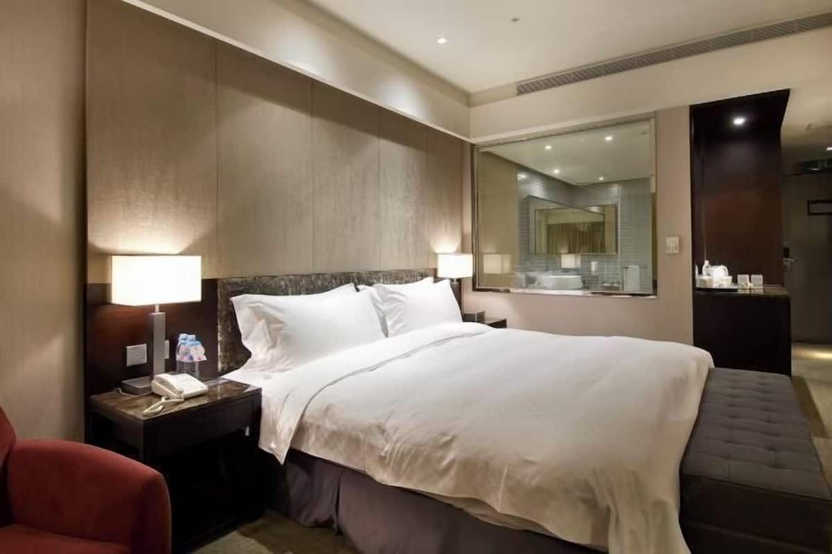 1 Schlafzimmer, Minibar, Zimmersafe, Schreibtisch