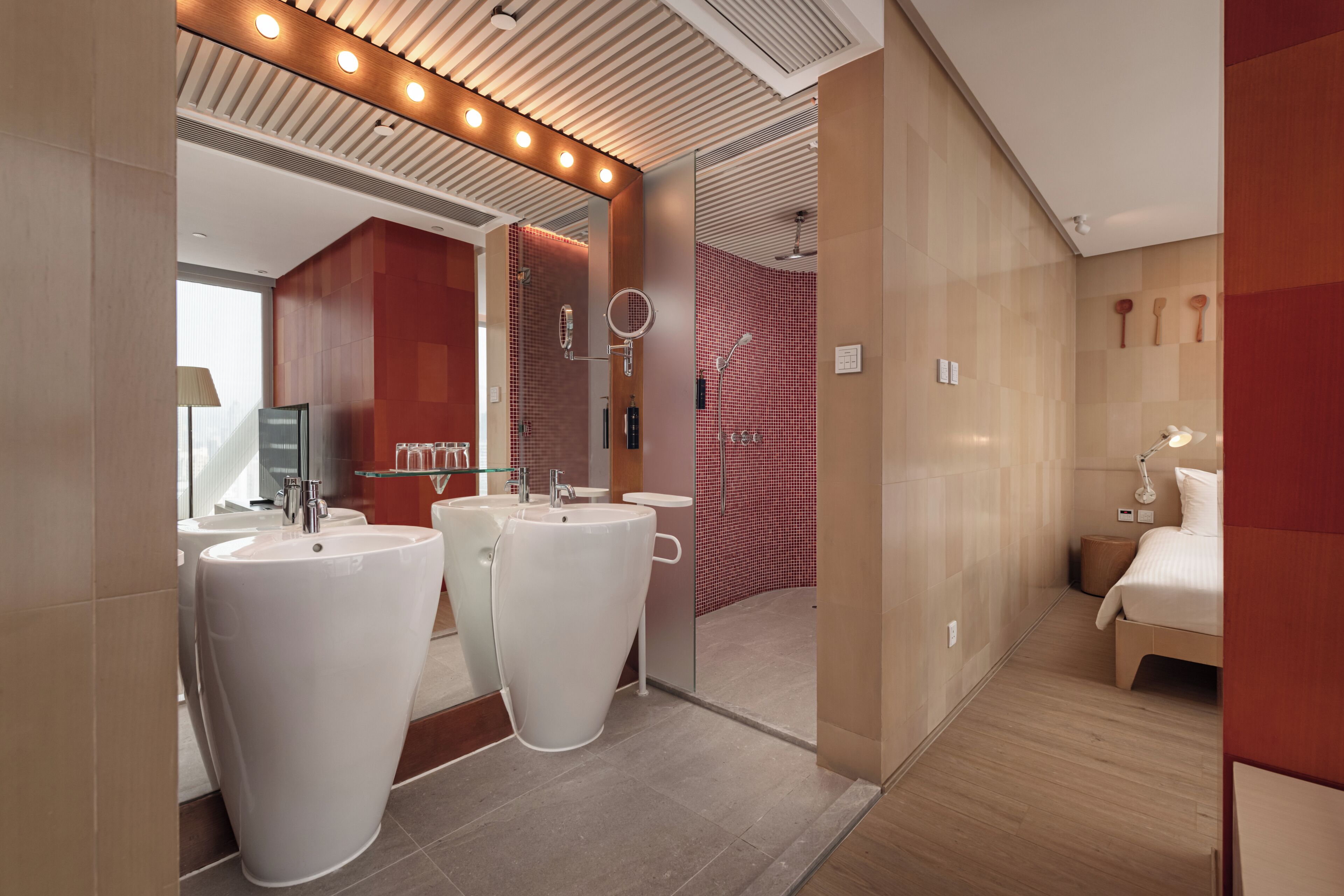 Madera Studio King/Queen/twin (comes with different style design; subject to hotel availability) | Bathroom | Free toiletries, hair dryer, slippers, towels