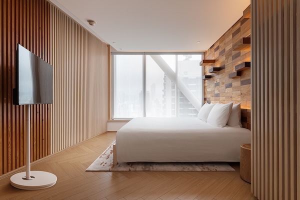 Madera Penthouse, 1 King Bed | Minibar, in-room safe, desk, blackout drapes
