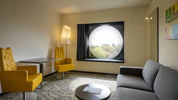 Junior Suite | Premium bedding, down comforters, pillowtop beds, in-room safe