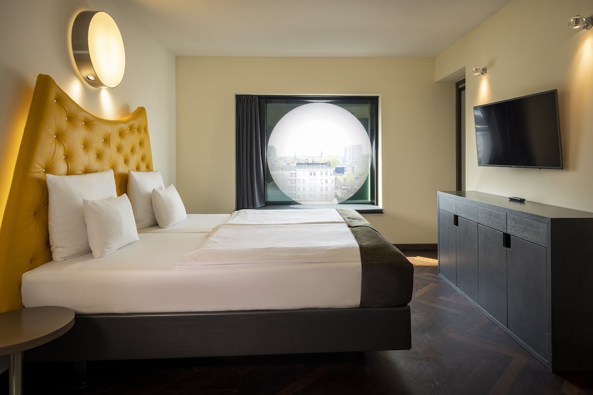 run of house | premium bedding, down duvets, pillow-top beds, in-room safe