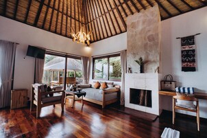 Villa, 1 Bedroom, Private Pool (Perpendicular Pool) | Living area | 32-inch LCD TV with satellite channels, TV