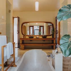 Luxury Suite | Bathroom | Separate tub and shower, deep soaking tub, rainfall showerhead