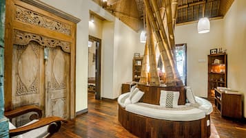 Couples treatment room(s), body treatments, aromatherapy