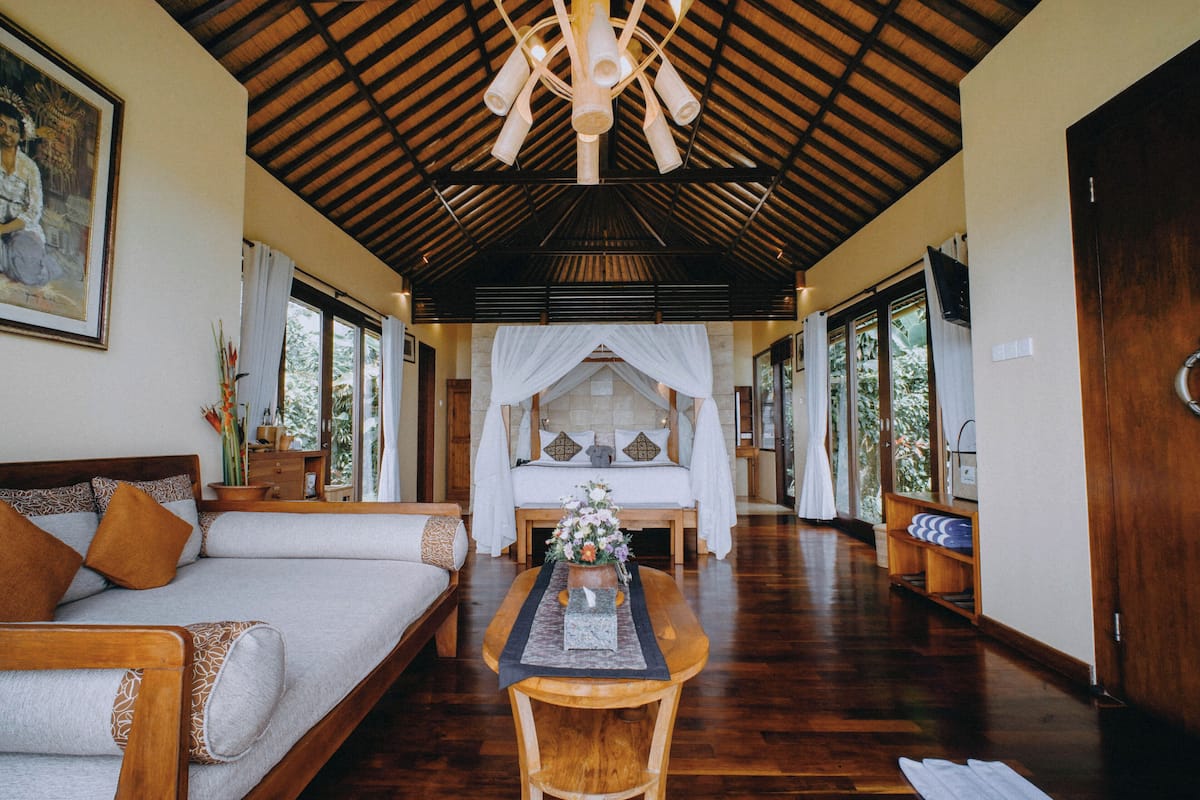 Villa, 1 Bedroom, Hot Tub (with 1x 30 Minutes Massage) | In-room safe, individually decorated, individually furnished, desk