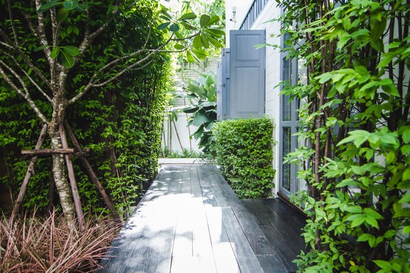 Property grounds - Baan Noppawong (Bangkok)