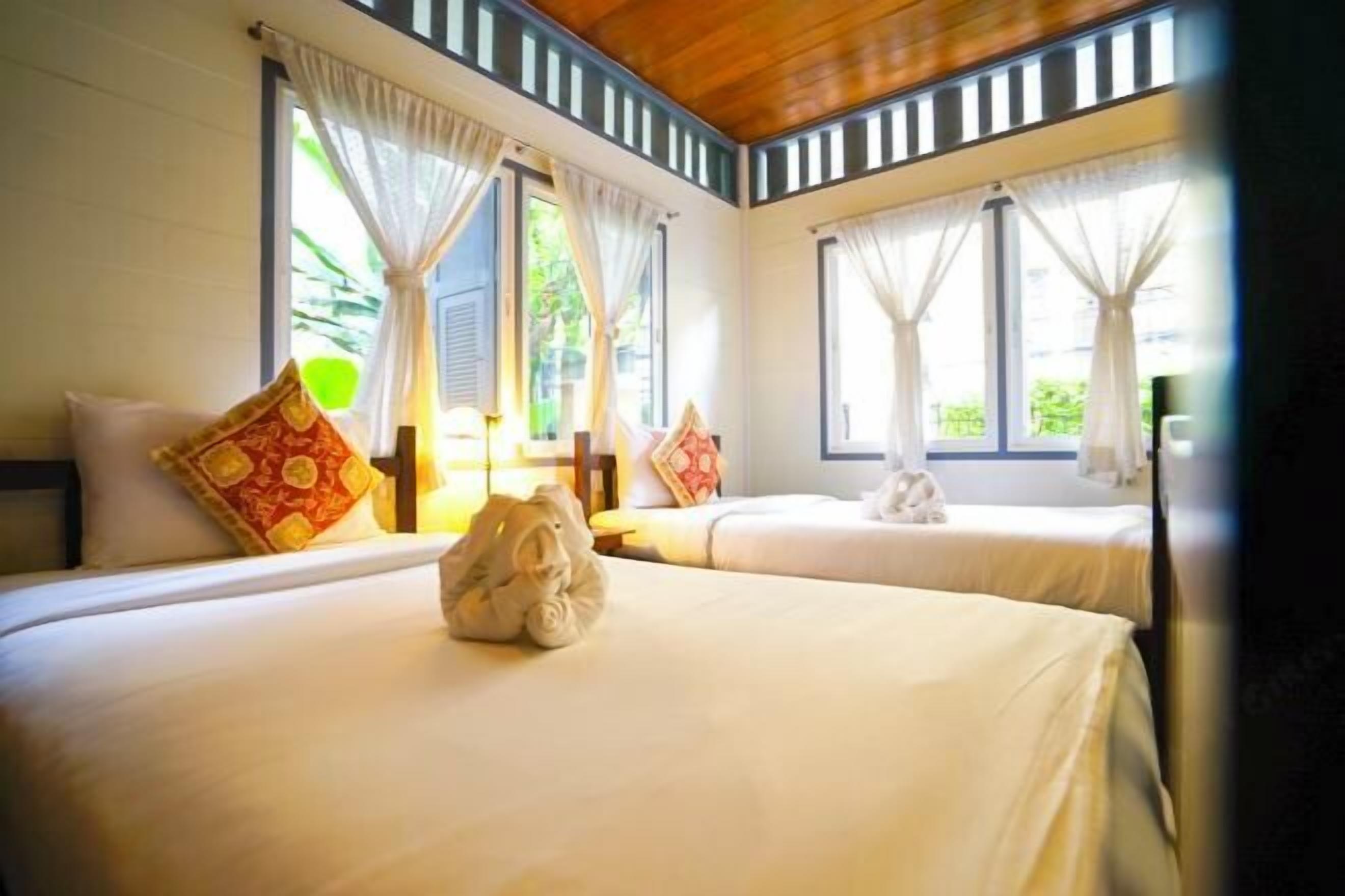 Free WiFi, bed sheets