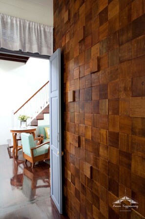 Deluxe Twin Room, 2 Single Beds | Free WiFi, bed sheets - Baan Noppawong (Bangkok)