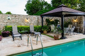 Outdoor pool, pool umbrellas
