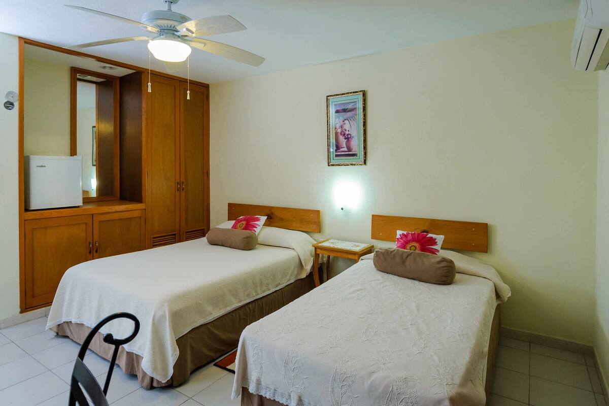 Junior Suite | Minibar, in-room safe, desk, iron/ironing board (on request)