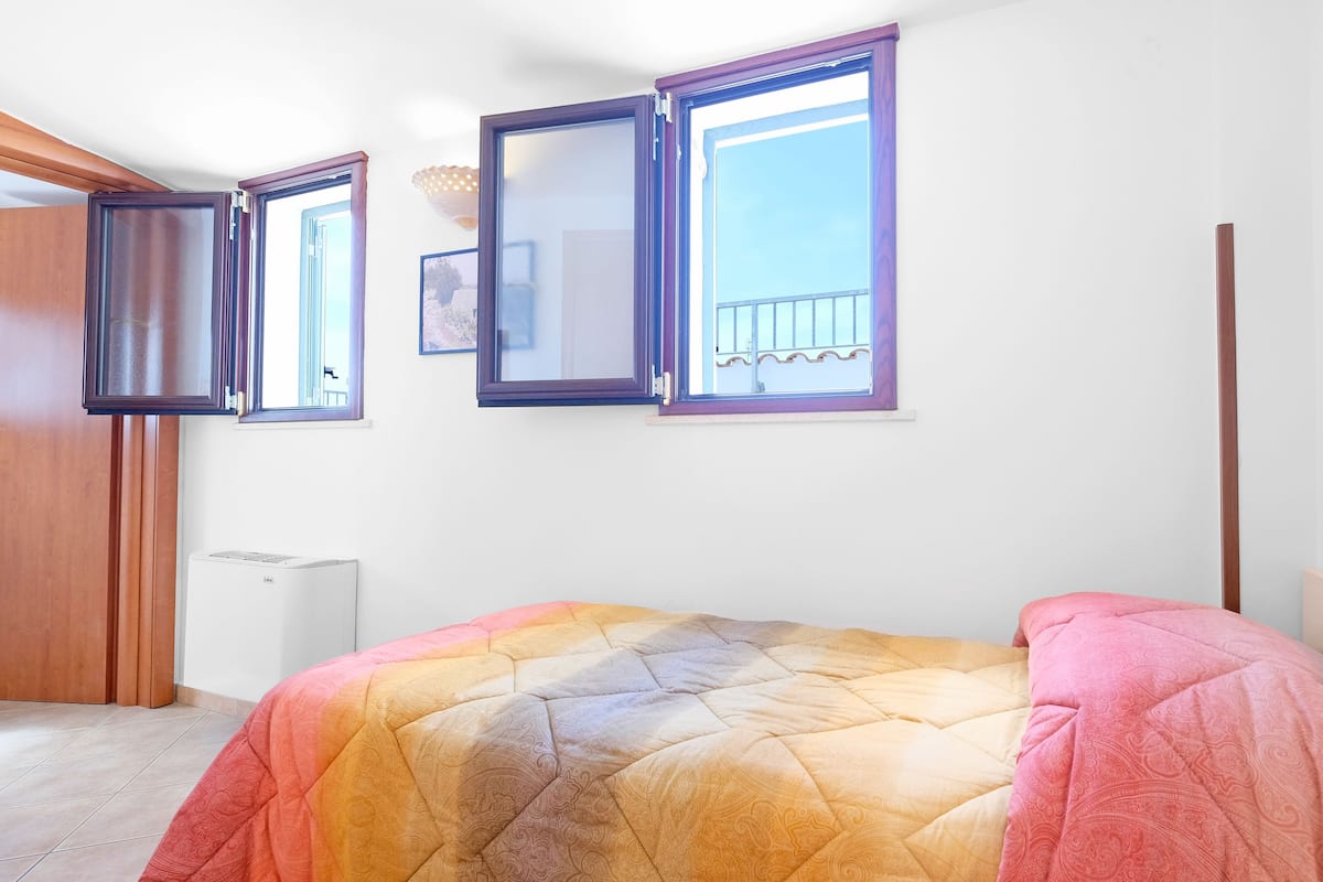 Habitación individual básica, 1 cama individual | Escritorio, insonorización, camas extra y wifi gratis