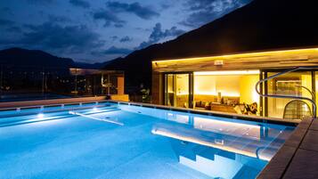 屋内プール、サンラウンジャー