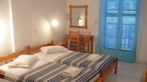 Free WiFi - Lefkothea (Santorini)