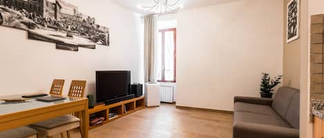 Standard Apartment | Living room