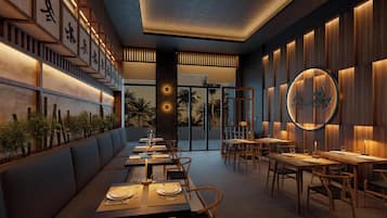 7 restaurants, breakfast, lunch, dinner served; Fusion cuisine