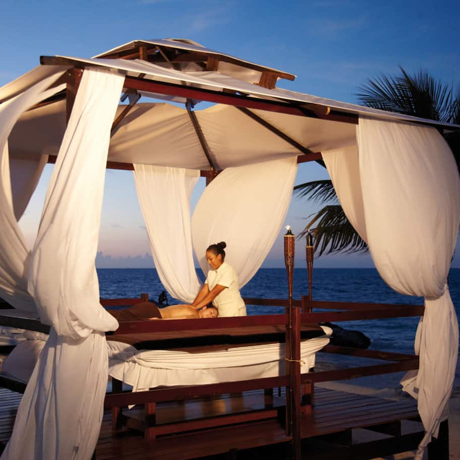 Couples treatment rooms, hot tub, steam room, body treatments