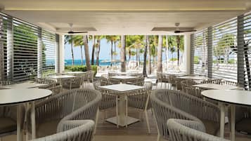 6 bars/lounges, swim-up bar, poolside bar