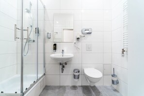 Gratis toiletartikler, hårtørrer, håndklæder