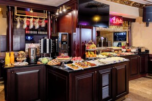 Free daily buffet breakfast 