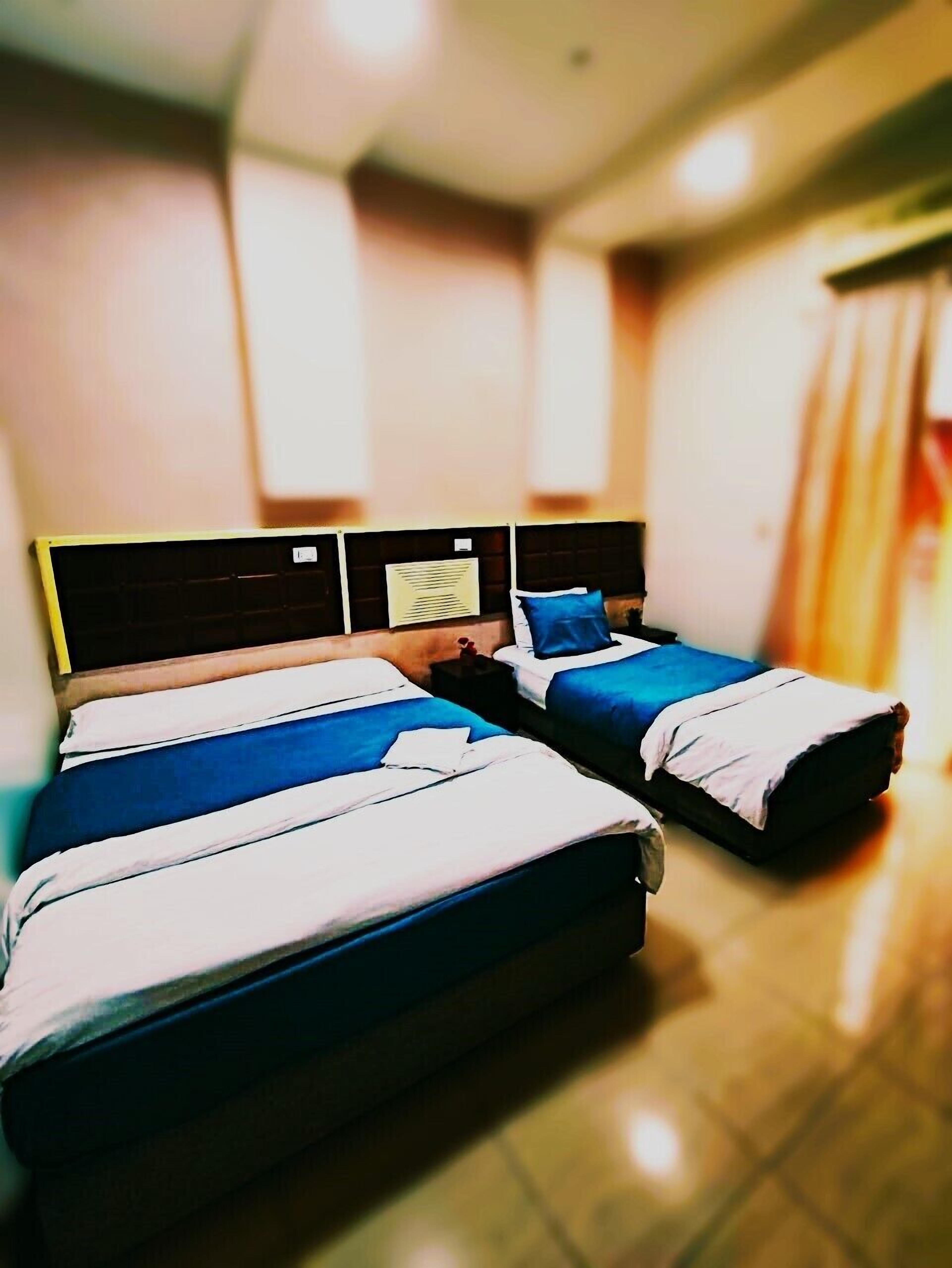 Photo - Emerald Hotel